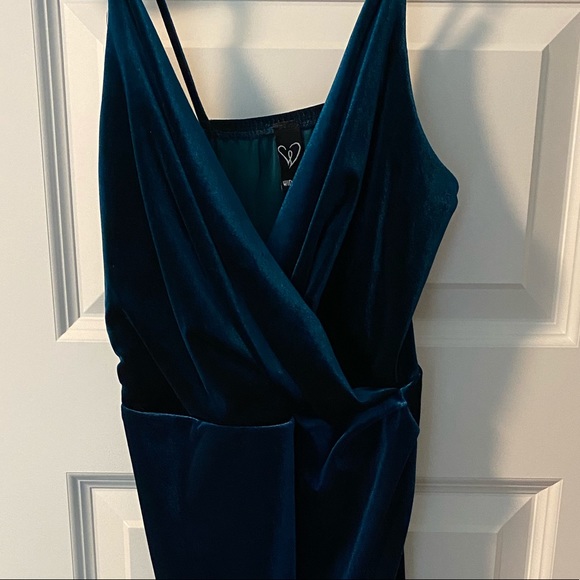 Velvet Windsor dress (size medium?) - Picture 1 of 2